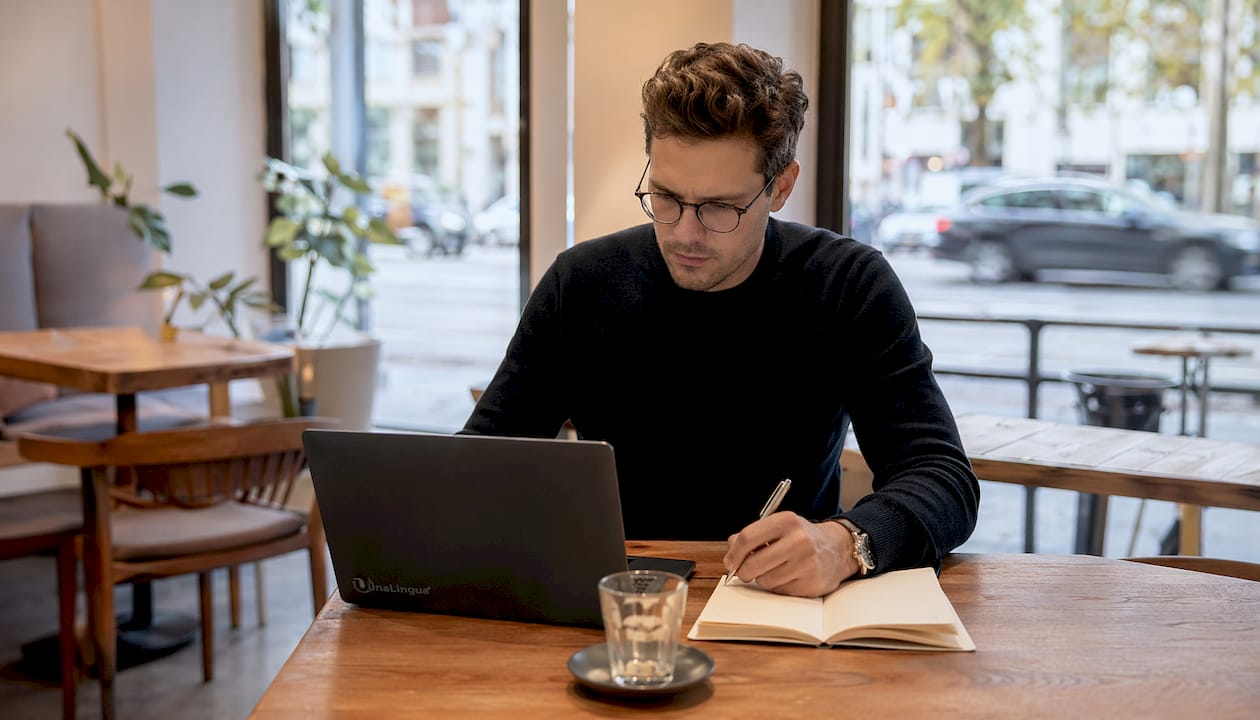 Mehrsprachige Website umsetzen IT-Spezialist setzt eine mehrsprachige Website um – Übersetzungsbüro UnaLingua
